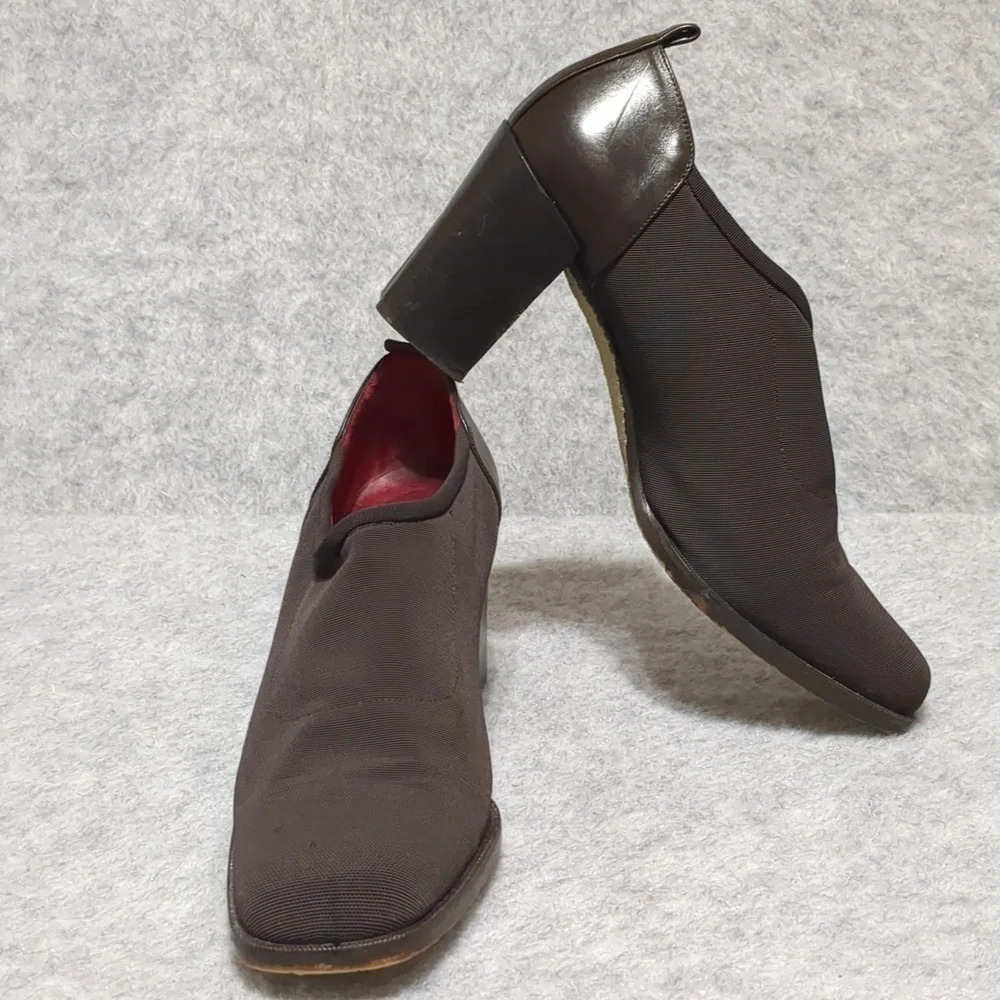 Donald J Pliner Black Chunky Heel 8.5